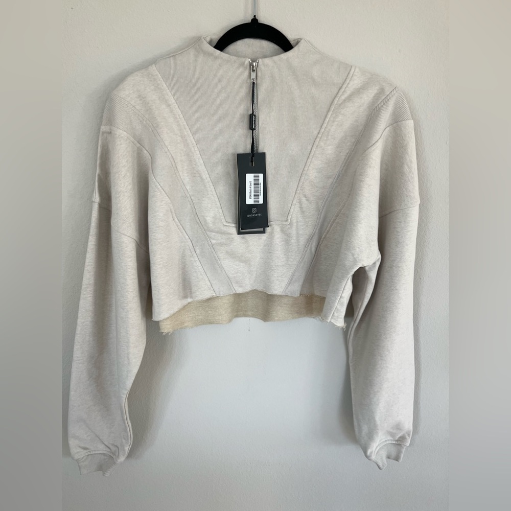 Bo+tee Cropped Sweatshirt In Sand